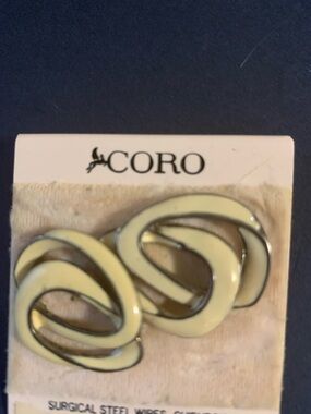 Coro Cream and Silver Linked Enamel Hoop Earrings